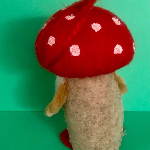 Mushroom Gnome Ornament (Natural with White beard) hand-sewn - Picture 4 of 6